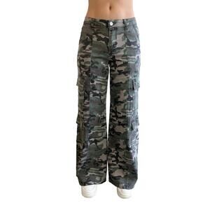 NEW PROSPERITY DENIM gina straight camo cargo pants in green